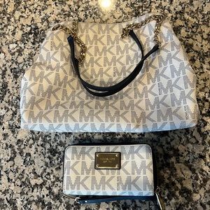 COMBO!!! Michael Kors handbag and purse